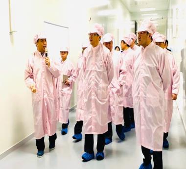 北京市長陳吉寧一行調研北方華創